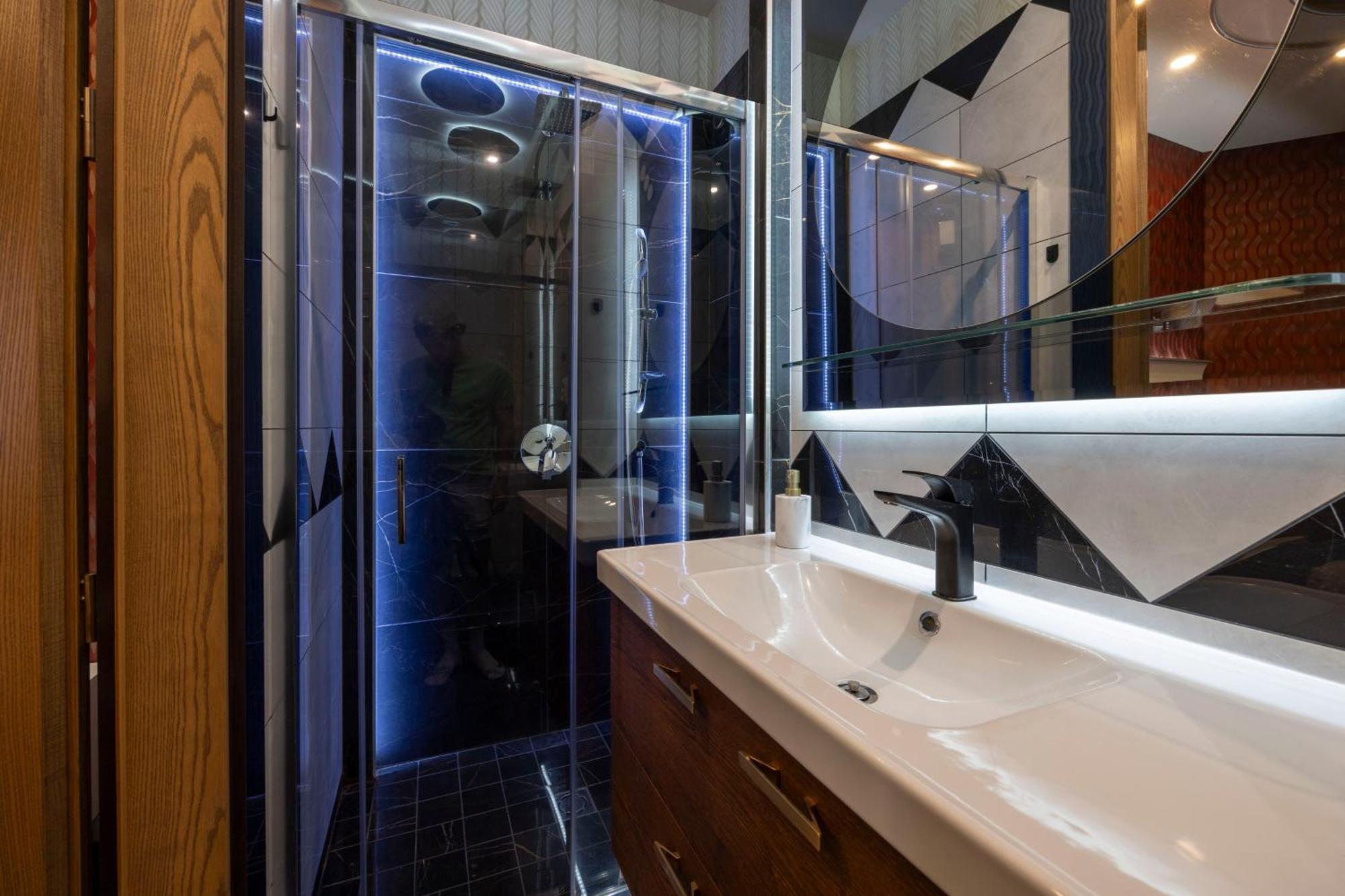Luxury Royal Central Apartment By Prestige Homes บูดาเปสต์ ภายนอก รูปภาพ